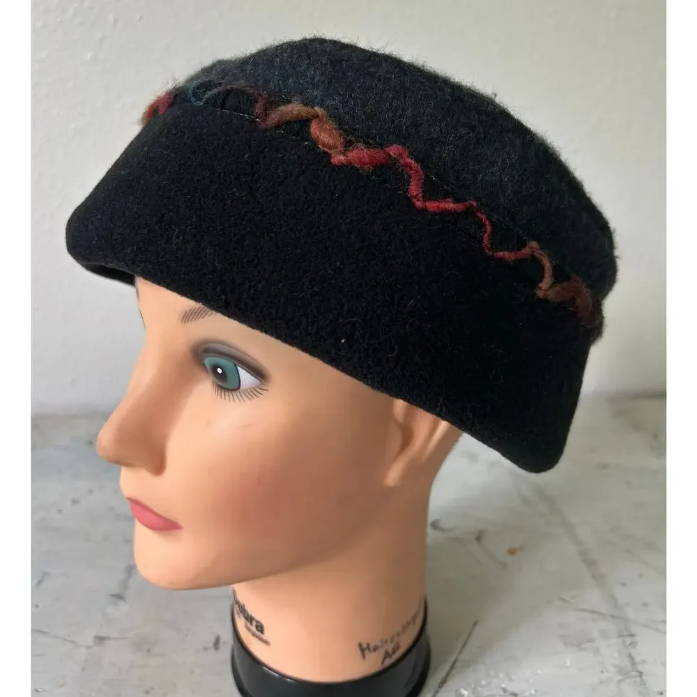 Vintage Woolrich Wool Cloche Hat Embroidered Boho Winter 90sY2K Artsy Black